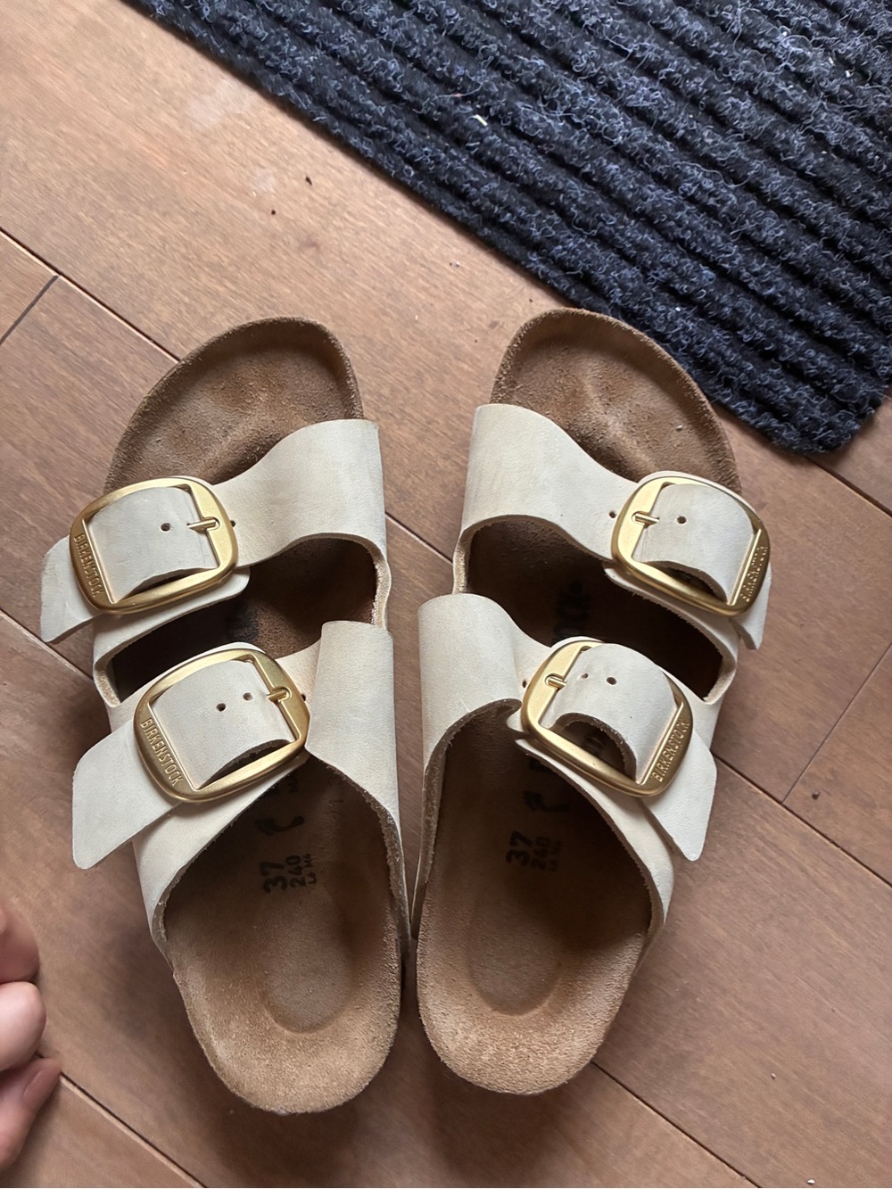 Birkenstock Women's Arizona Big Buckle Nubuck Leather in Ecru NWOT 37